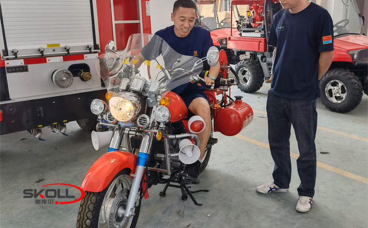 二轮消防摩托车QJ150-18F.jpg