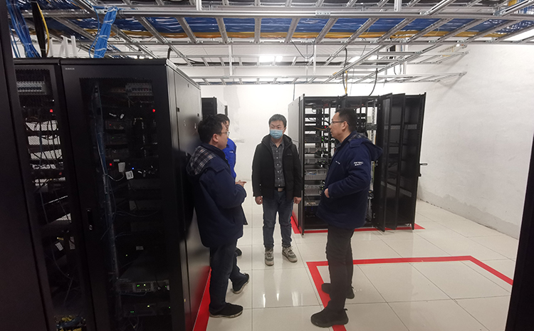 小空间灭火设备 全氟己酮灭火装置.jpg